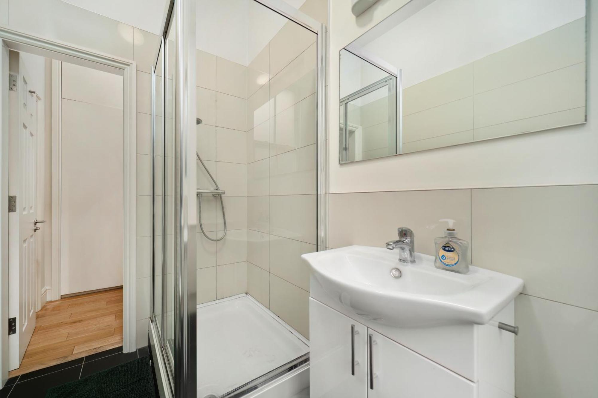 Paddington Modern Apartments London Eksteriør bilde